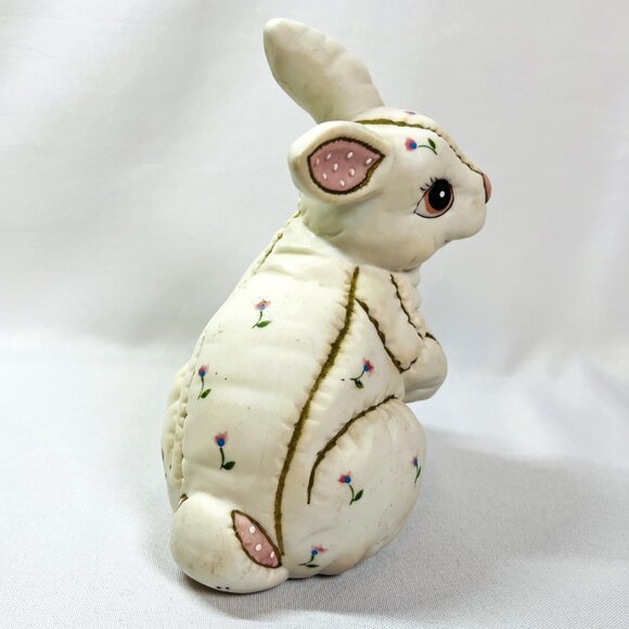 Lefton 1987 Quilted Sitting Rabbit Porcelain Figurine Vintage Bunny 6 ¼” - Picture 5 of 9